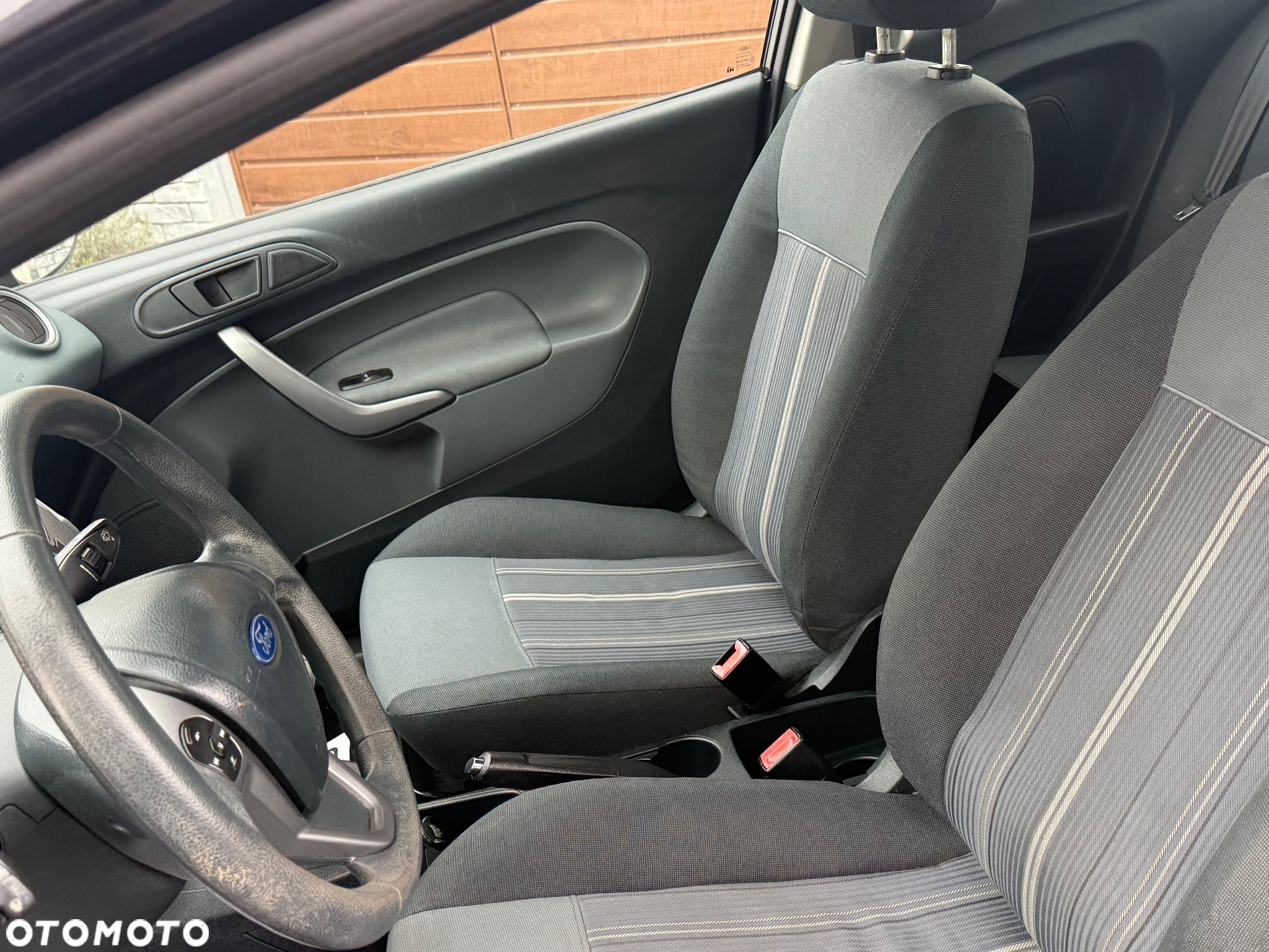 Ford Fiesta 1.25 Ambiente - 26