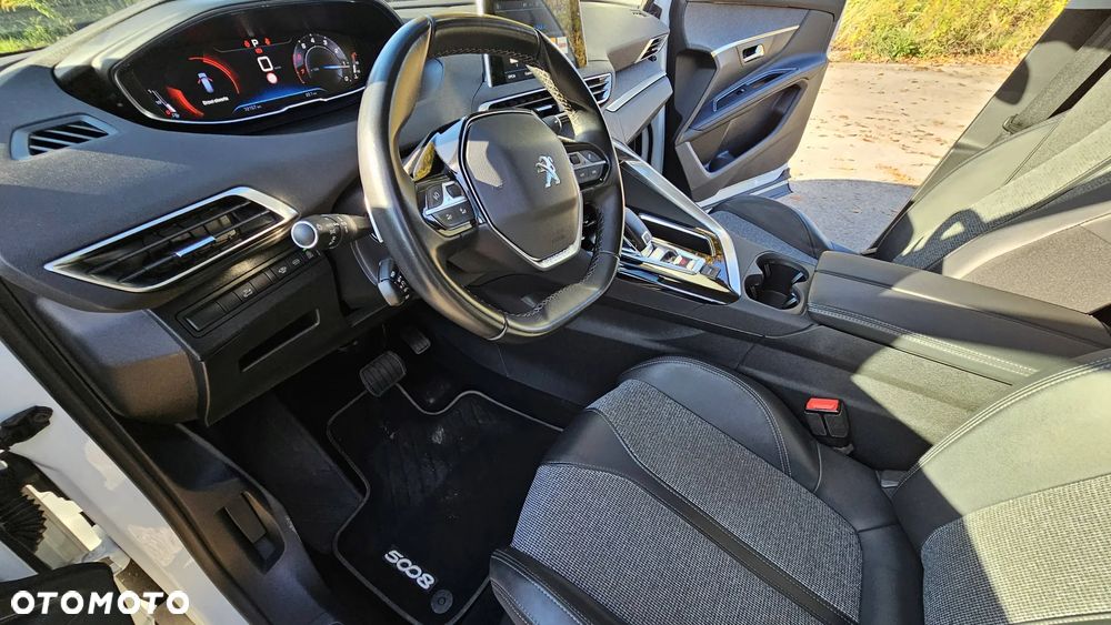 Peugeot 5008 1.6 PureTech Allure S&S EAT8 - 13