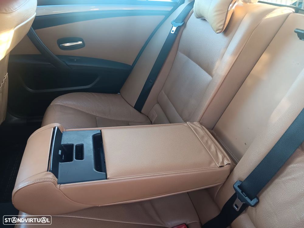 BMW 520 d Touring Executive - 51