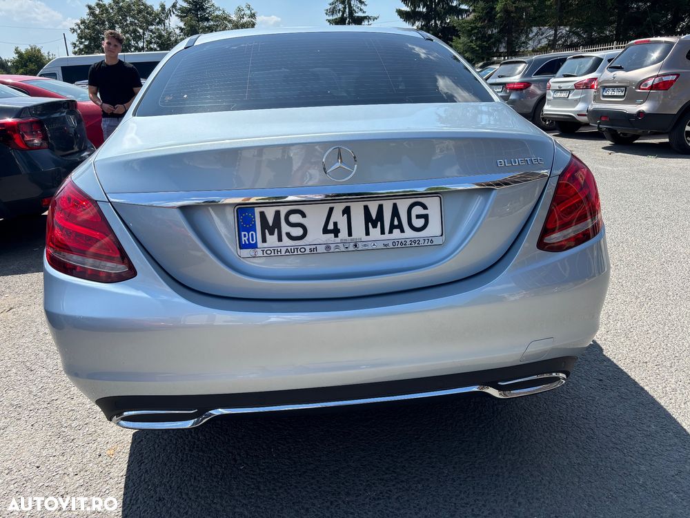Mercedes-Benz C - 18