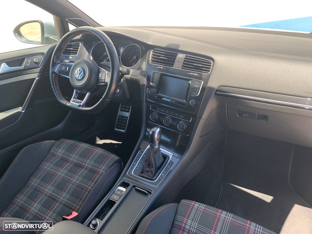 VW Golf 2.0 TSi GTi DSG Performance - 7