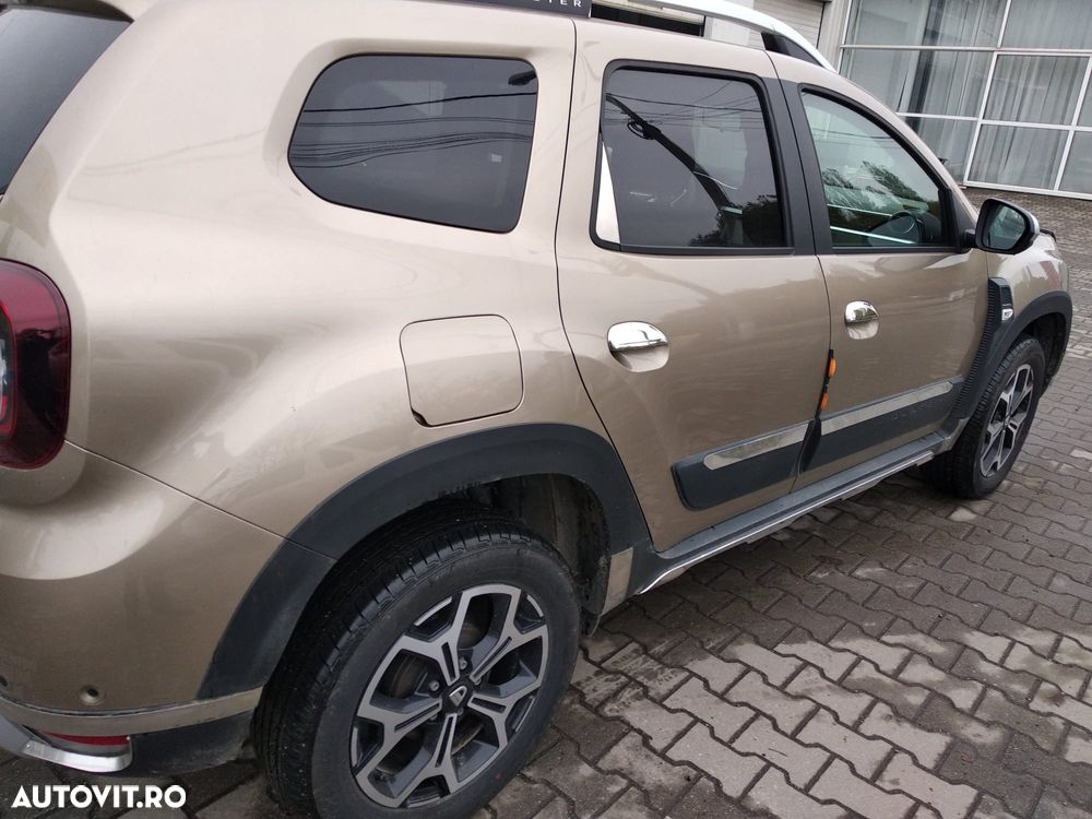 Dacia Duster 1.6 SCe Prestige jante 17" - 11