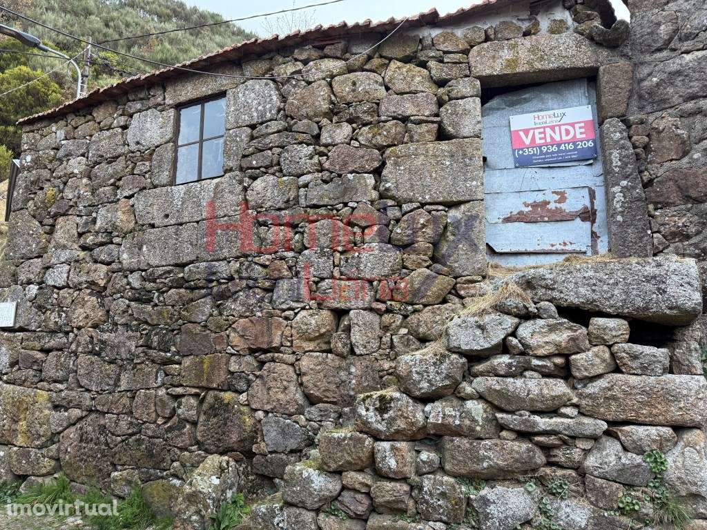 Moradia em pedra para venda em Cotelo - Grande imagem: 5/8