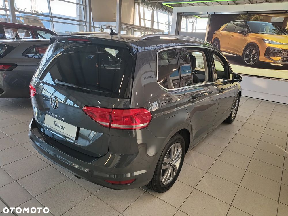 Volkswagen Touran 1.5 TSI EVO Comfortline Plus DSG - 4