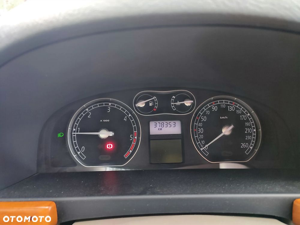 Renault Laguna 2.0 dCi FAP Initiale - 10