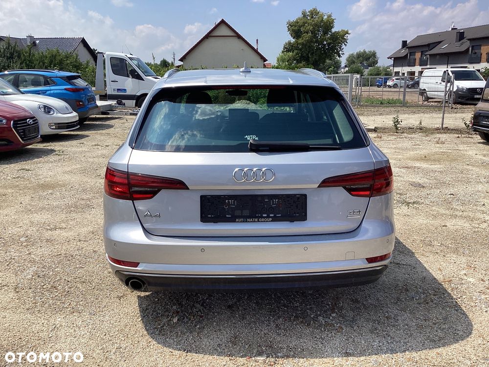 Audi A4 ver-2-0-tdi-design-s-tronic - 4