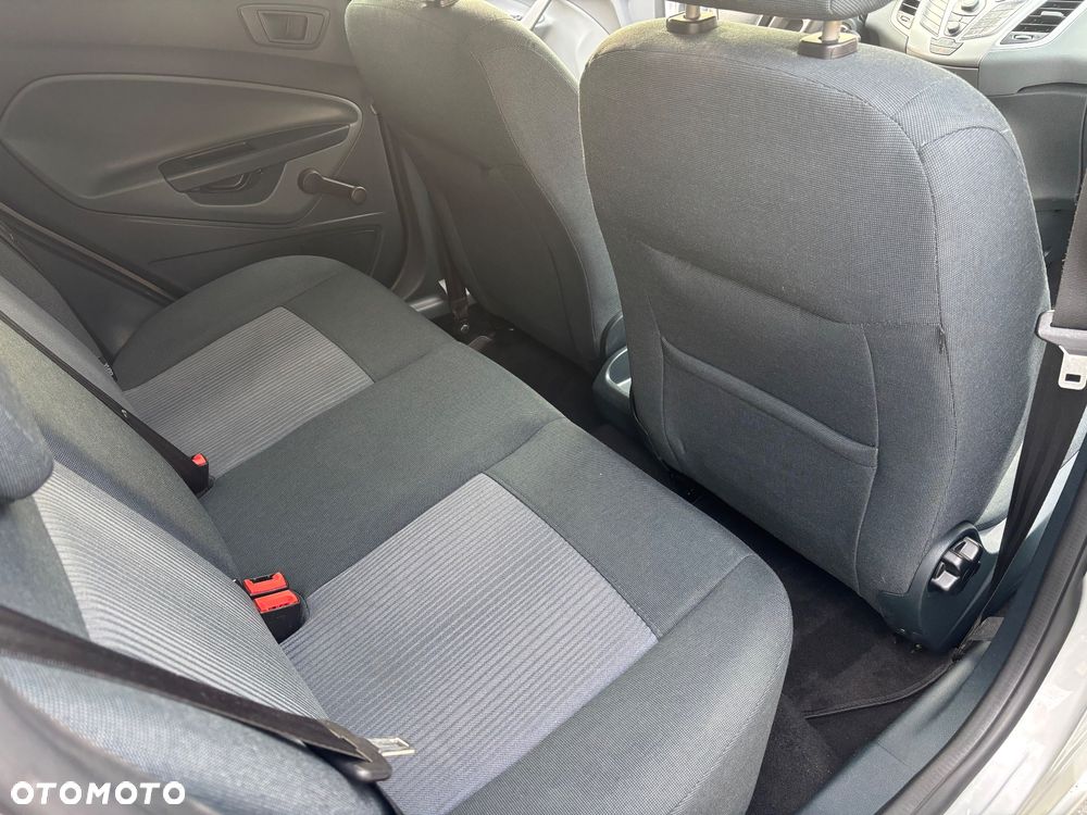 Ford Fiesta 1.25 Champions Edition - 19