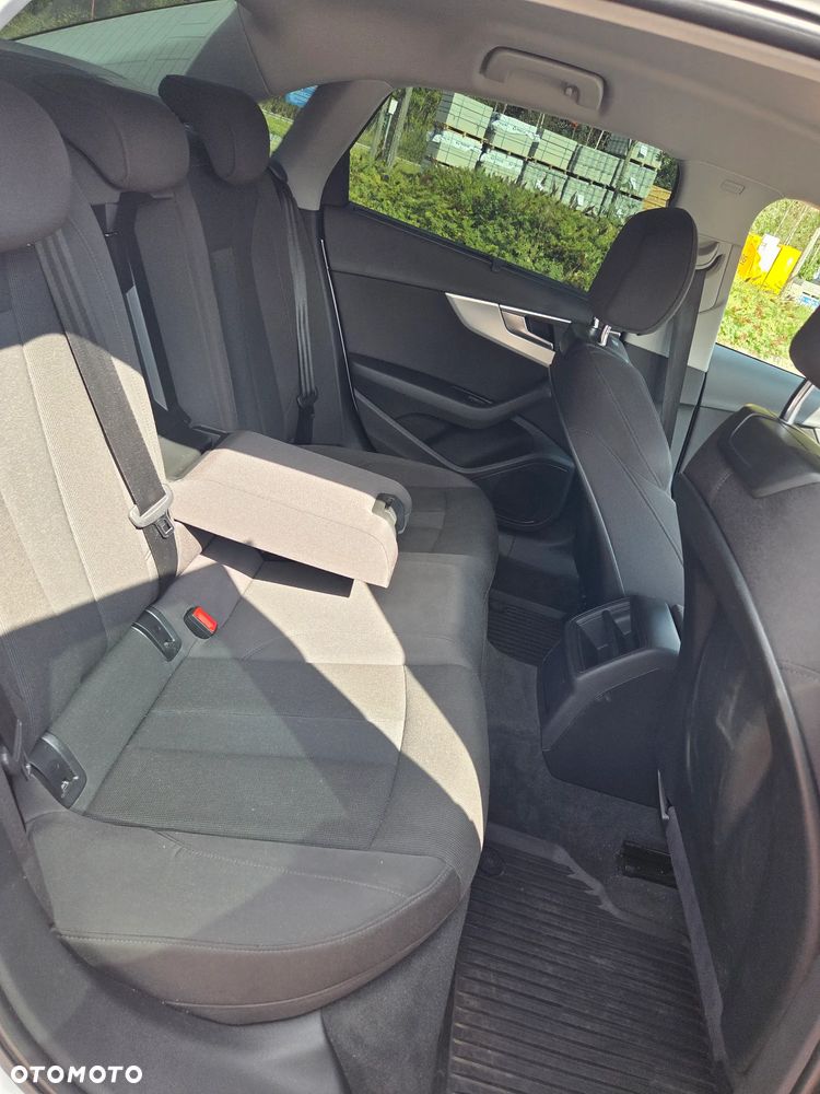 Audi A4 Limousine 1.4 TFSI S tronic - 11