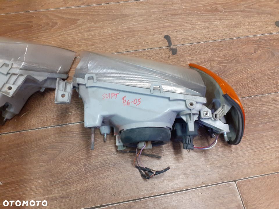 REFLEKTOR PRAWY LUB LEWY SUZUKI SWIFT 96-04 - 5