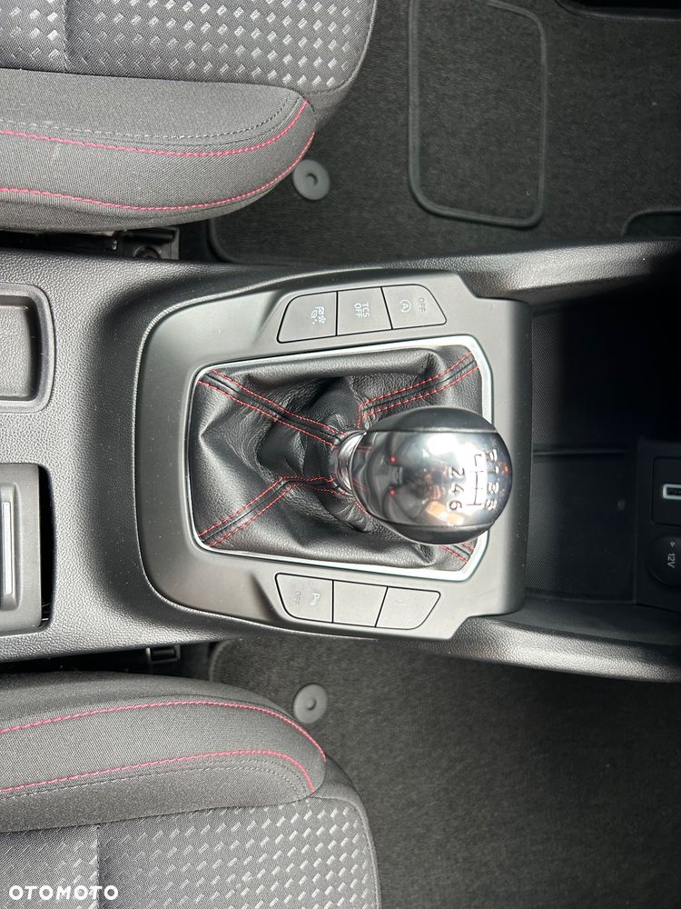 Ford Focus - 30
