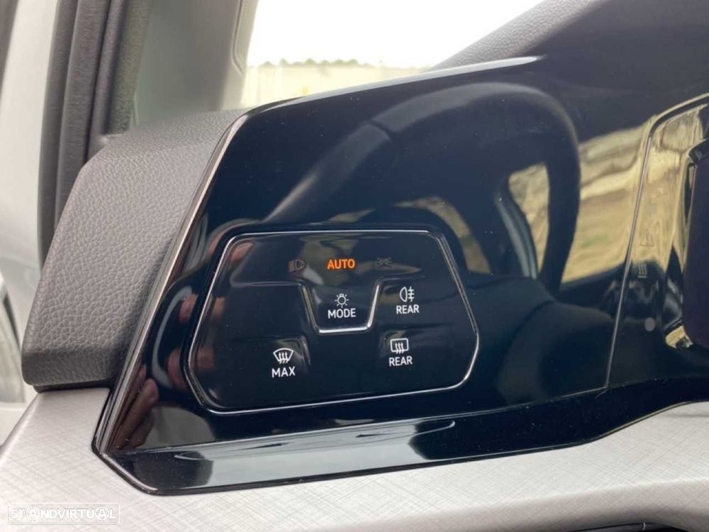 VW Golf 1.0 TSI Life - 18