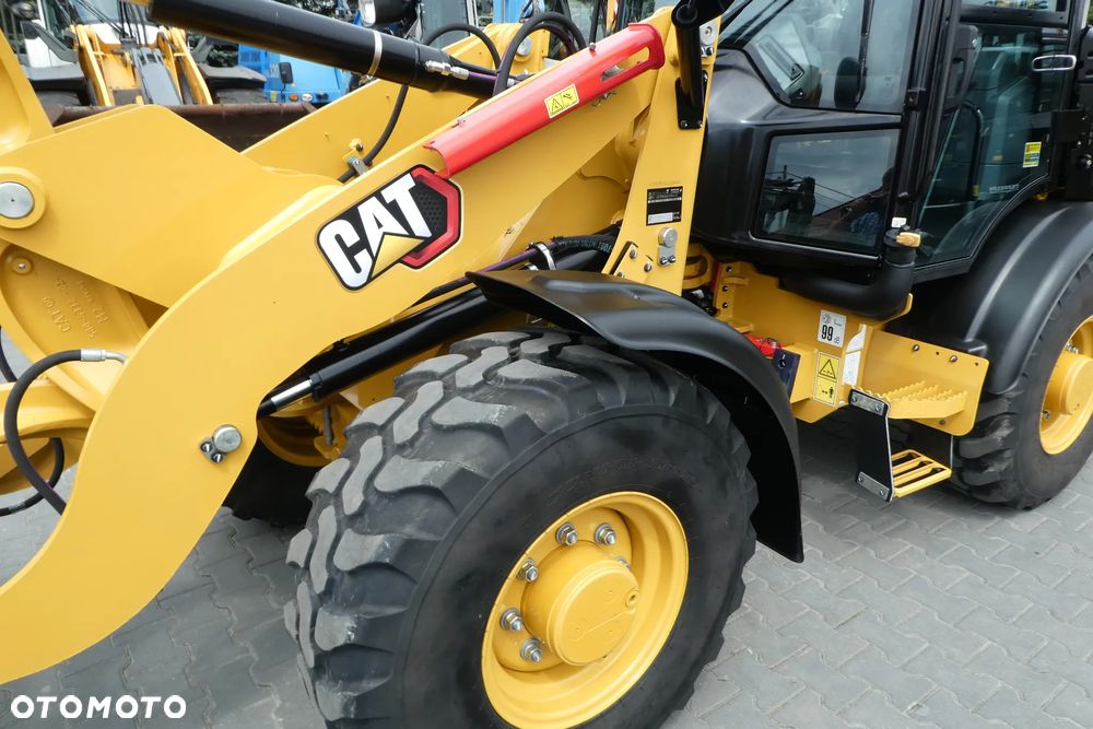 Caterpillar 906 SPROWADZONA - 14