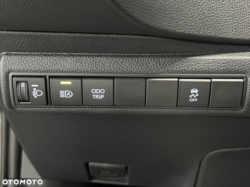 Toyota Corolla 1.8 Hybrid Style - 28