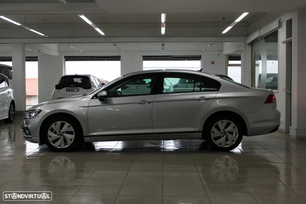 VW Passat 2.0 TDI Elegance - 5