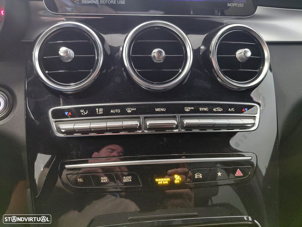 Mercedes-Benz GLC 220 d Coupe 4Matic 9G-TRONIC - 28