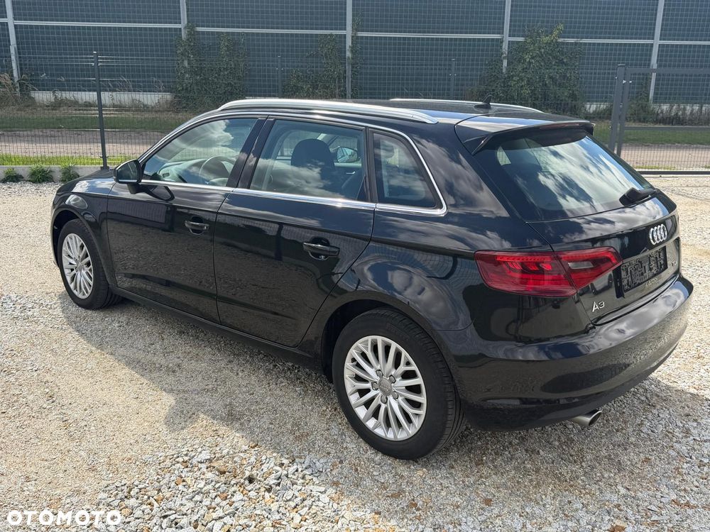 Audi A3 Sportback 1.6 TDI (clean diesel) S tronic Attraction - 9