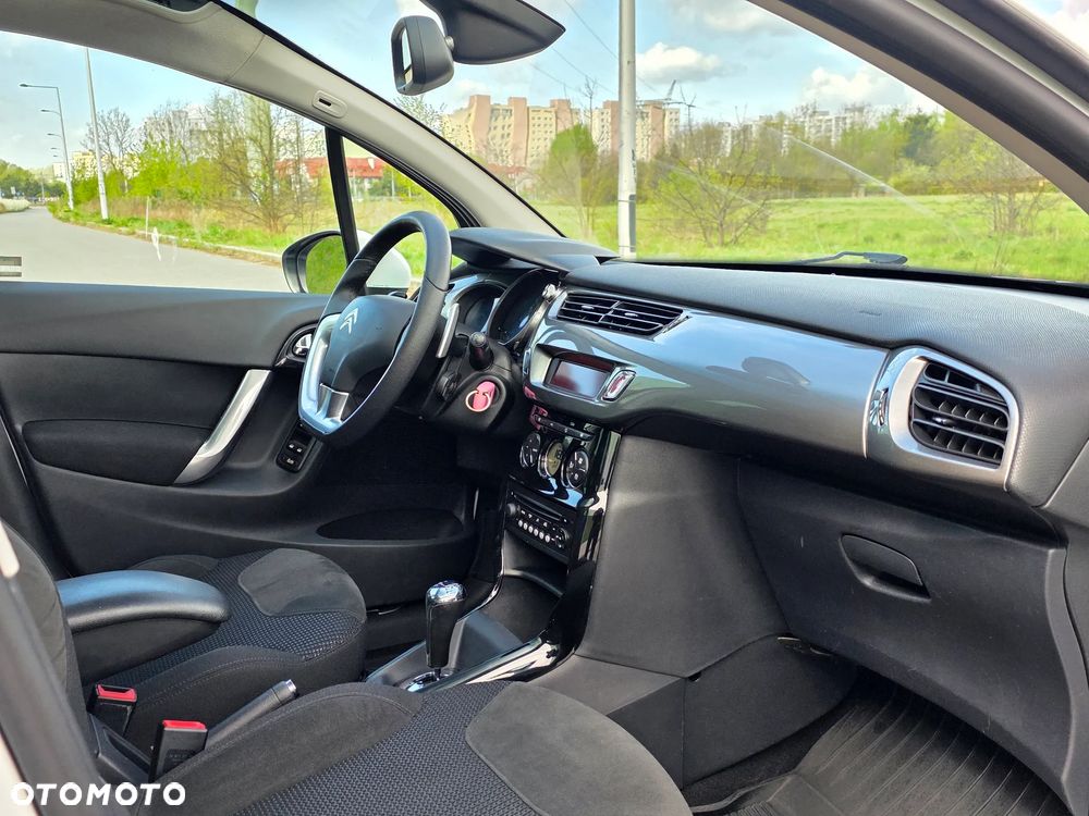 Citroën C3 1.4 VTi Exclusive MAP - 21