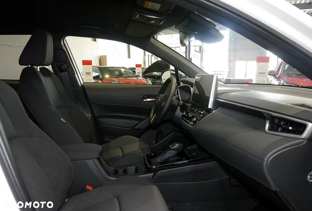 Toyota Corolla Cross - 5