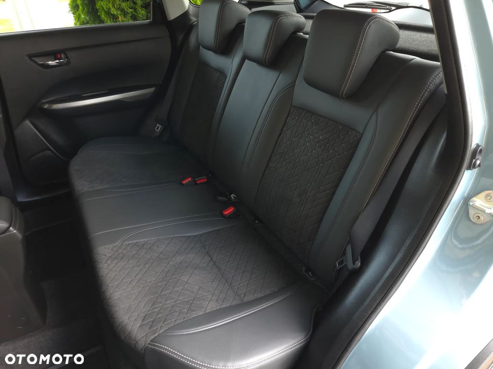 Suzuki Vitara 1.4 Boosterjet Premium 4WD - 32