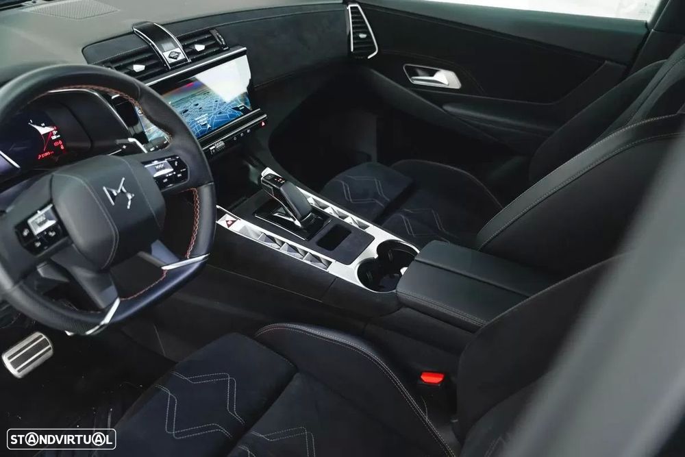DS DS7 Crossback E-Tense Performance Line EAT8 - 31