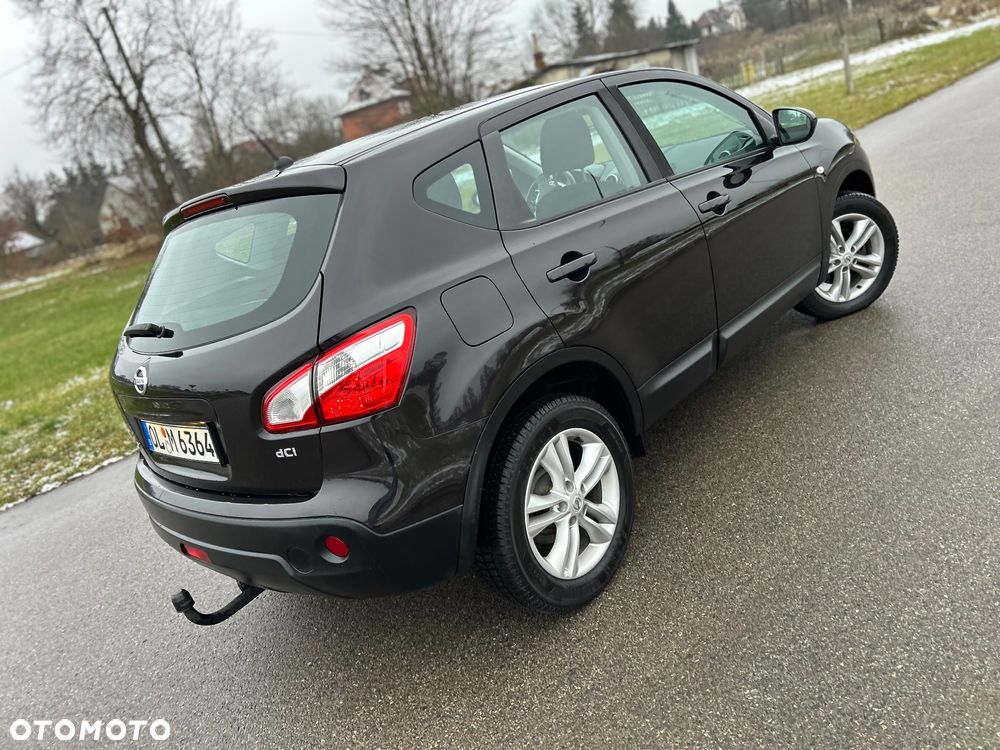 Nissan Qashqai 2.0 dCi DPF tekna - 9