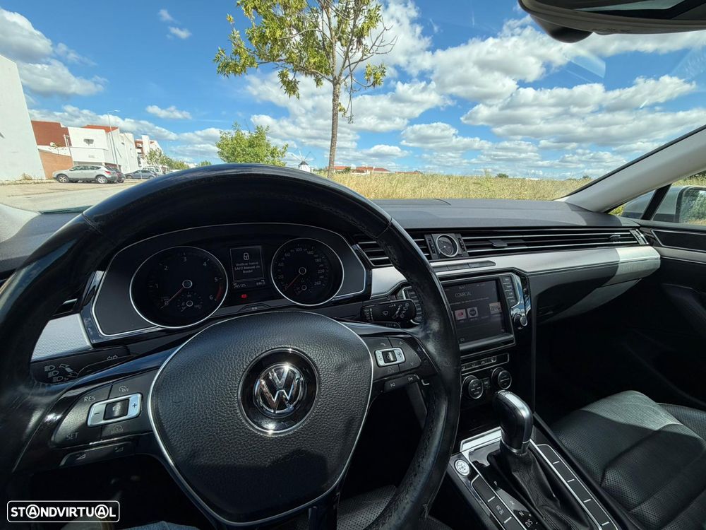 VW Passat Variant 2.0 TDI Confortline DSG - 31