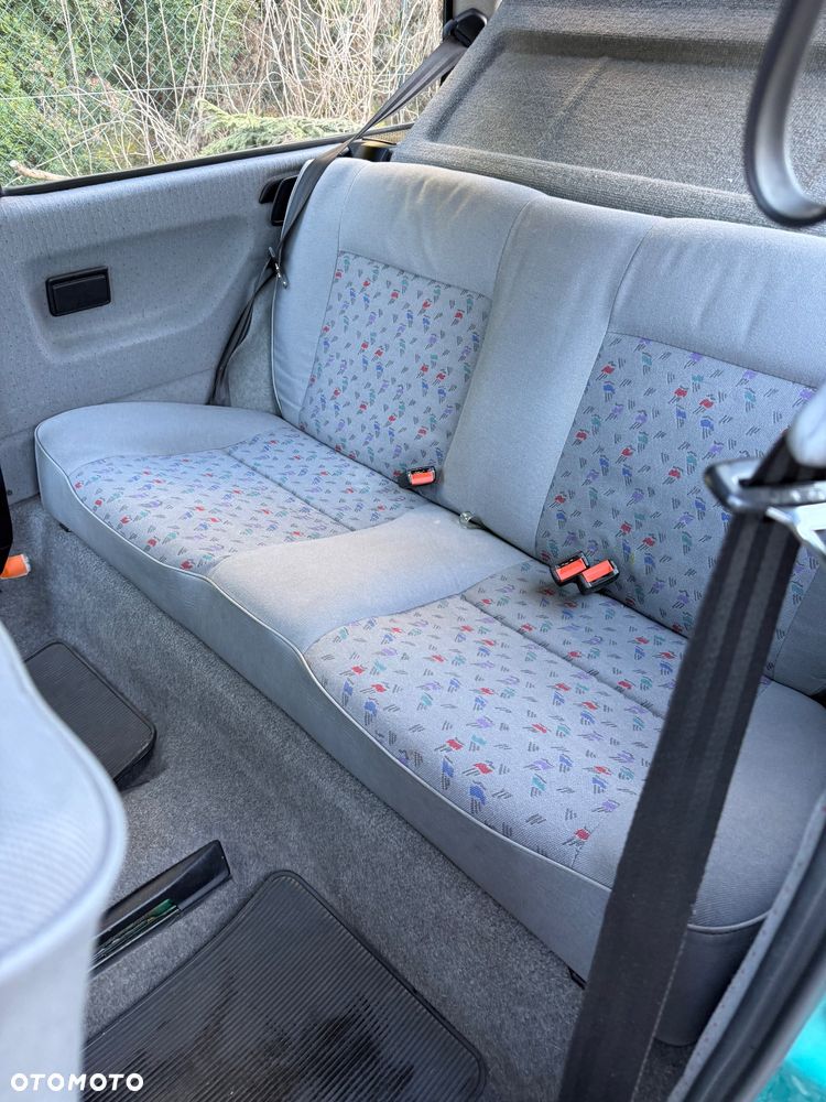 Volkswagen Polo 1.0 CL - 27