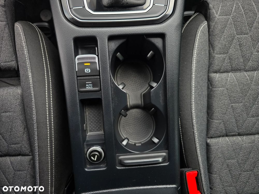 Volkswagen Passat 1.5 TSI EVO Business DSG - 27