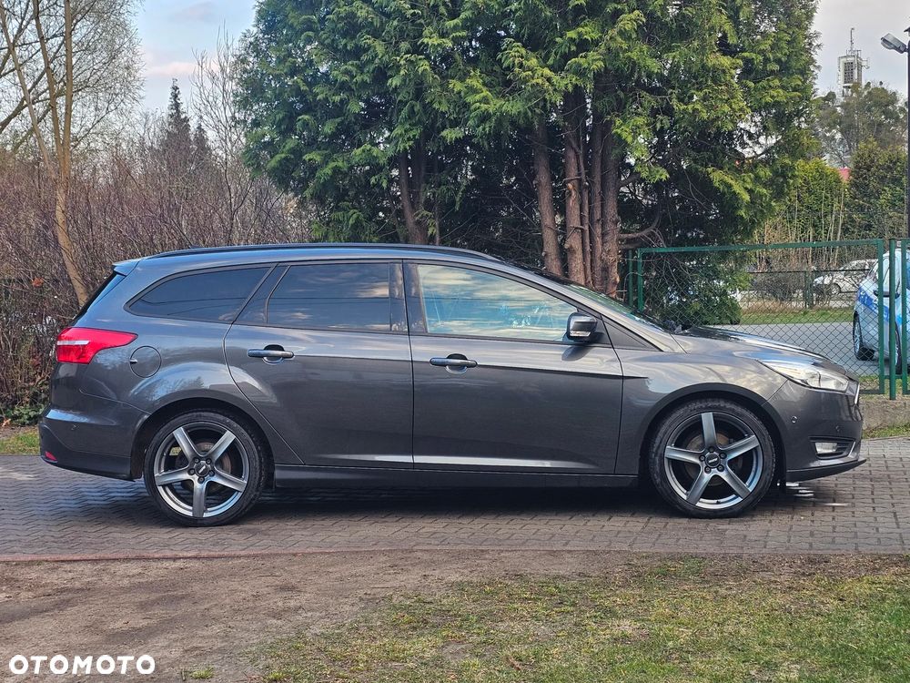 Ford Focus 1.5 EcoBlue Start-Stopp-System TITANIUM STYLE - 9