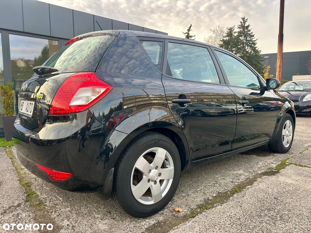 Kia Ceed 1.6 Crdi Comfort + - 6