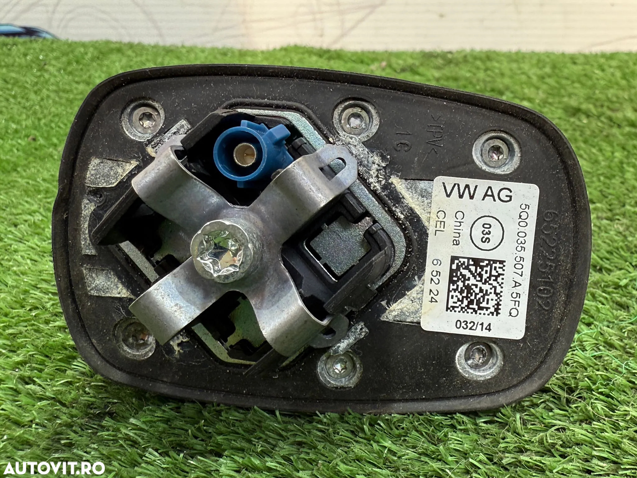 ANTENA RADIO SKODA OCTAVIA 3 2.0 DIESEL 2014 2013-2016 COD OEM 5Q0035507A5FQ 5Q0035507A - 7