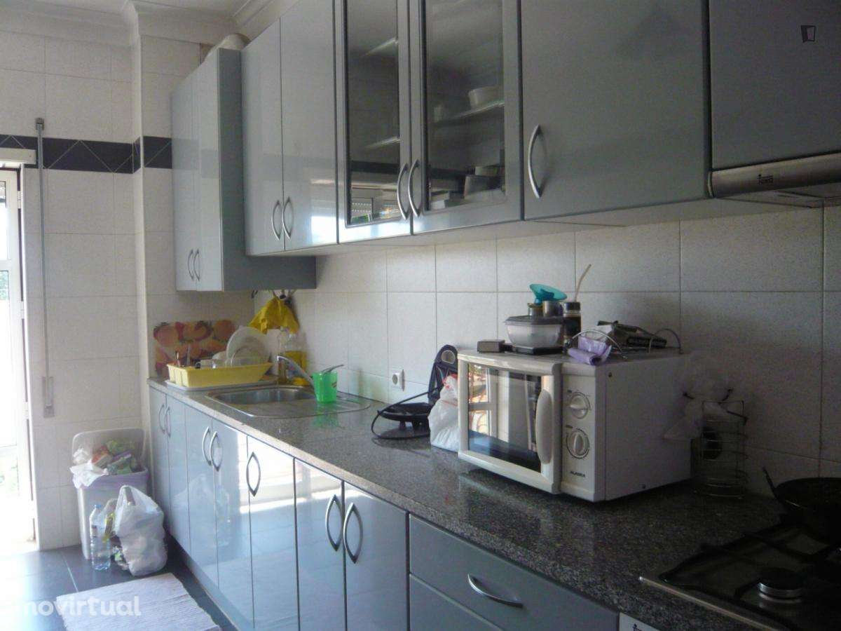 Quarto - localizado em Bairro do Sol Coimbra - Grande imagem: 3/10