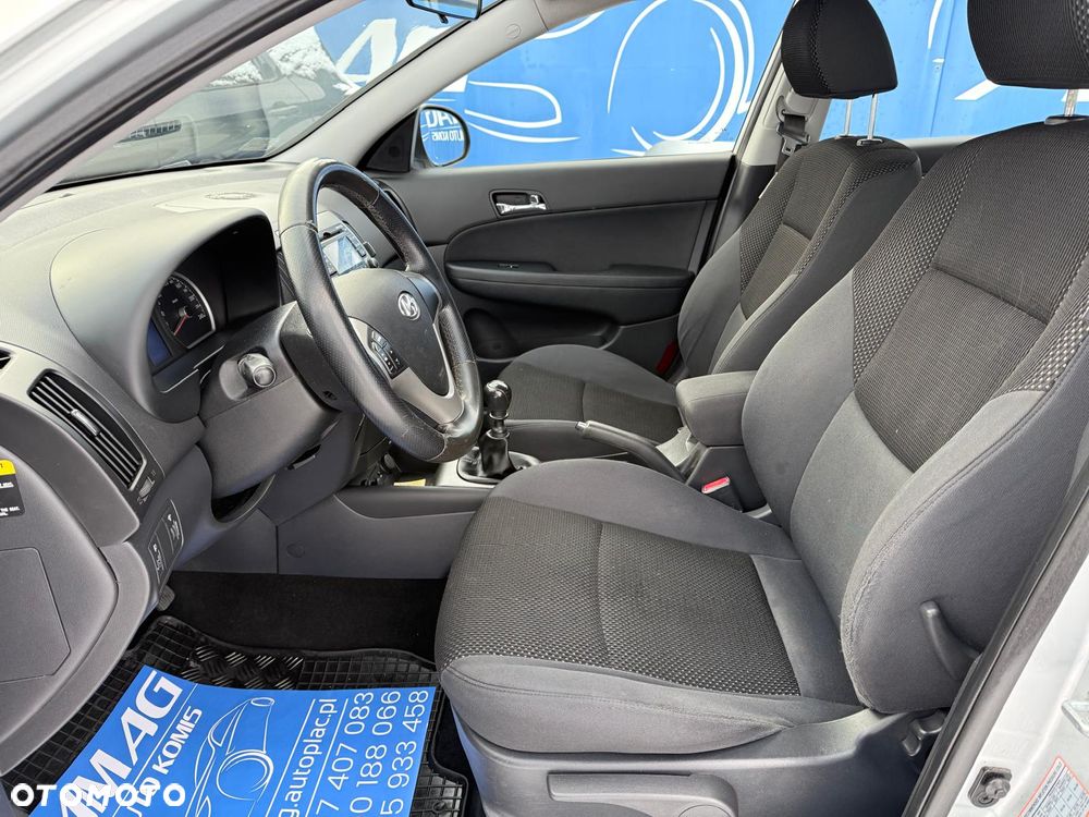 Hyundai i30 1.6 CRDi Style - 14