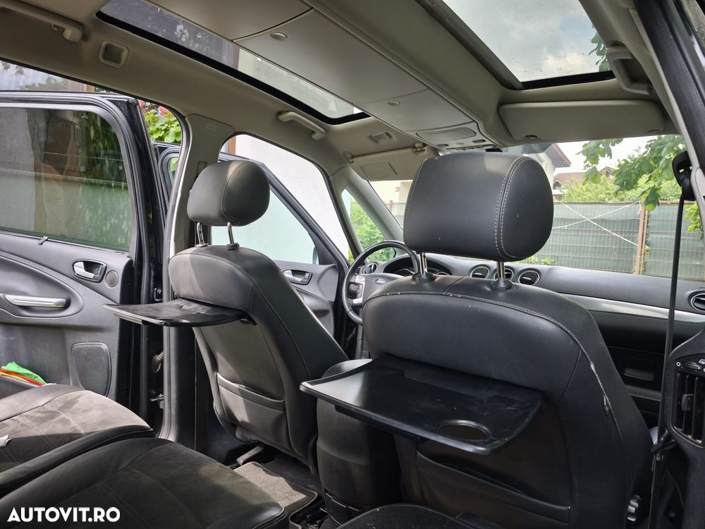 Ford Galaxy - 12