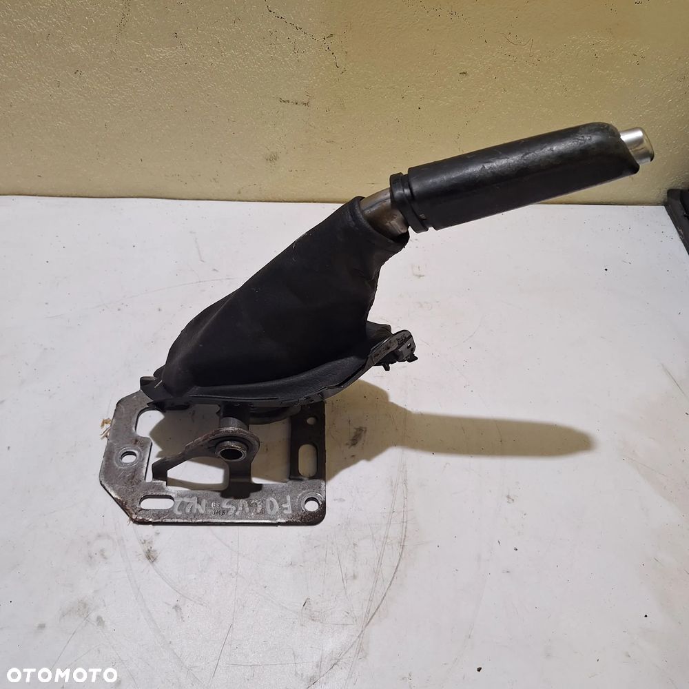 DZWIGNIA HAMULCA RECZNEGO FOCUS MK2 - 1