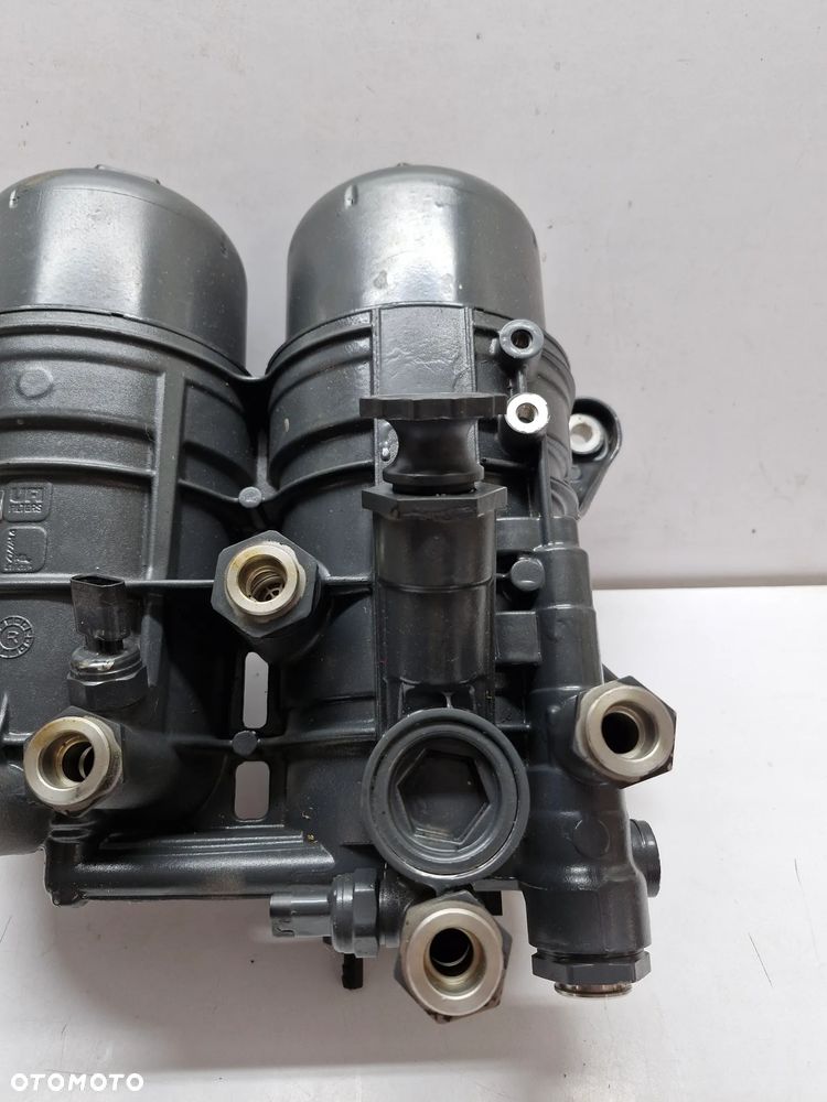 IVECO S-WAY OBUDOWA FILTRA PALIWA 5803276874 - 3