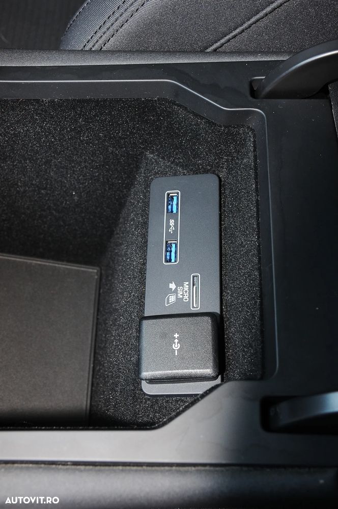 Land Rover Discovery Sport - 20