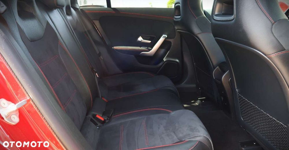 Mercedes-Benz CLA - 18