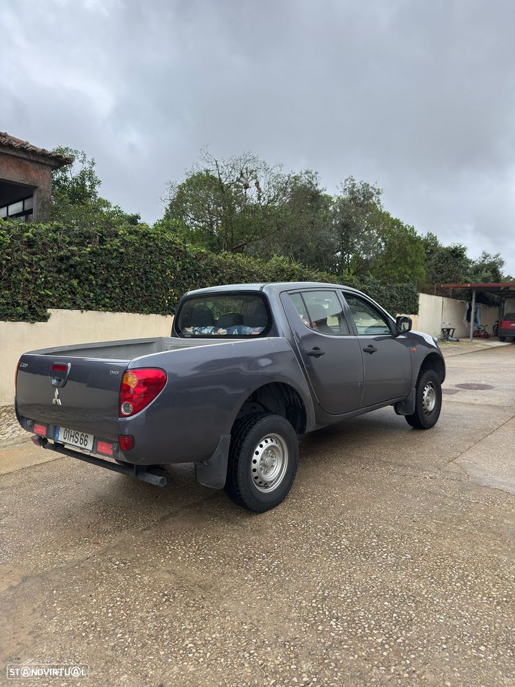 Mitsubishi L200 2.5 DI-D CD Strakar 2WD - 7