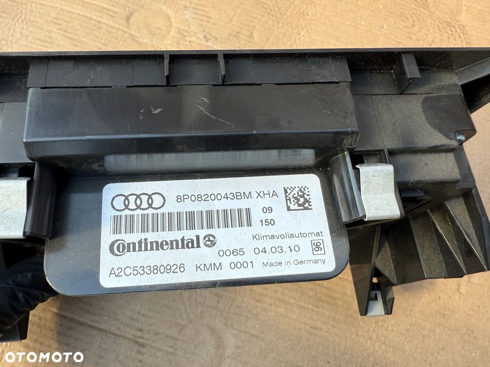Panel klimatyzacji 8P0820043BM Audi A3 8P lift 2010r OE - 3