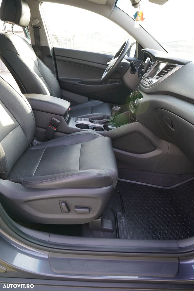 Hyundai Tucson 2.0 CRDI 4WD 6AT Luxury Pack+ - 17
