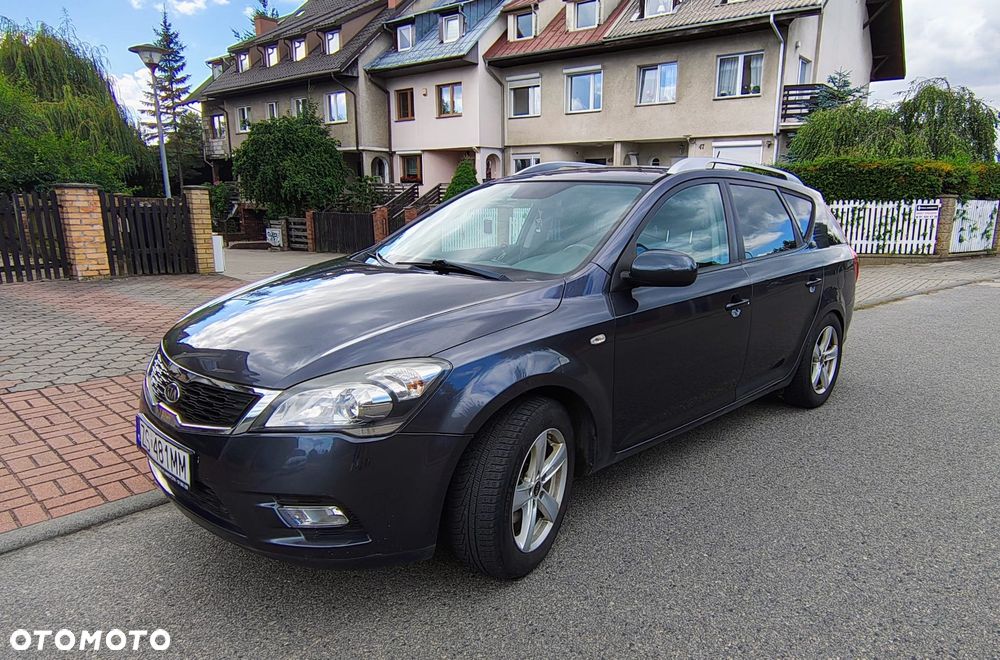 Kia Ceed - 3