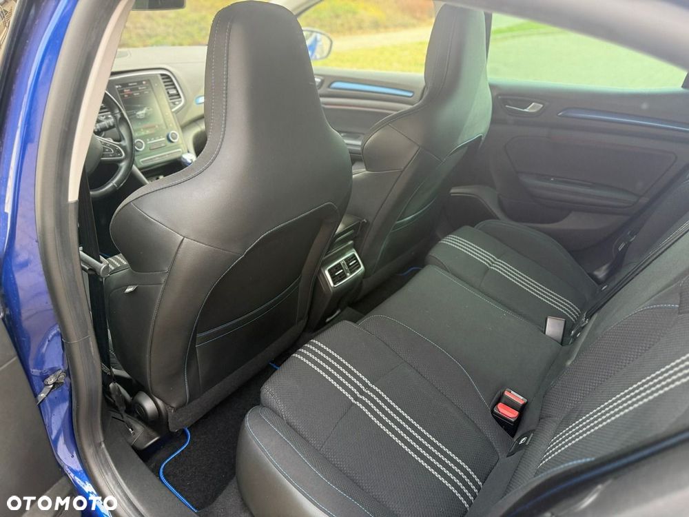 Renault Megane TCe 140 GPF GT LINE - 11