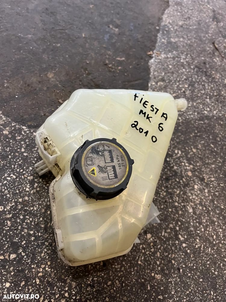 Vas expansiune antigel lichid racire Ford Fiesta MK6 benzina 2011 - 2