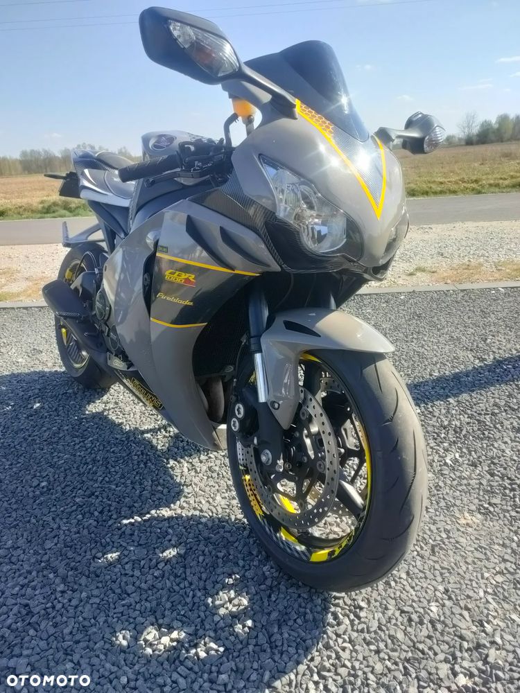 Honda CBR - 4
