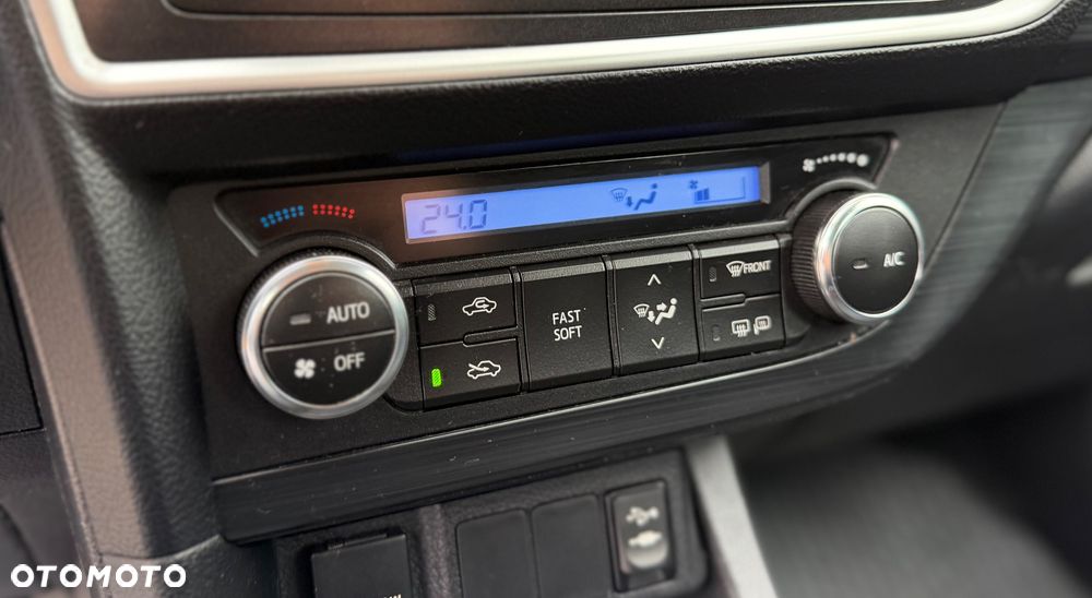 Toyota Auris 1.4 D-4D Life - 19