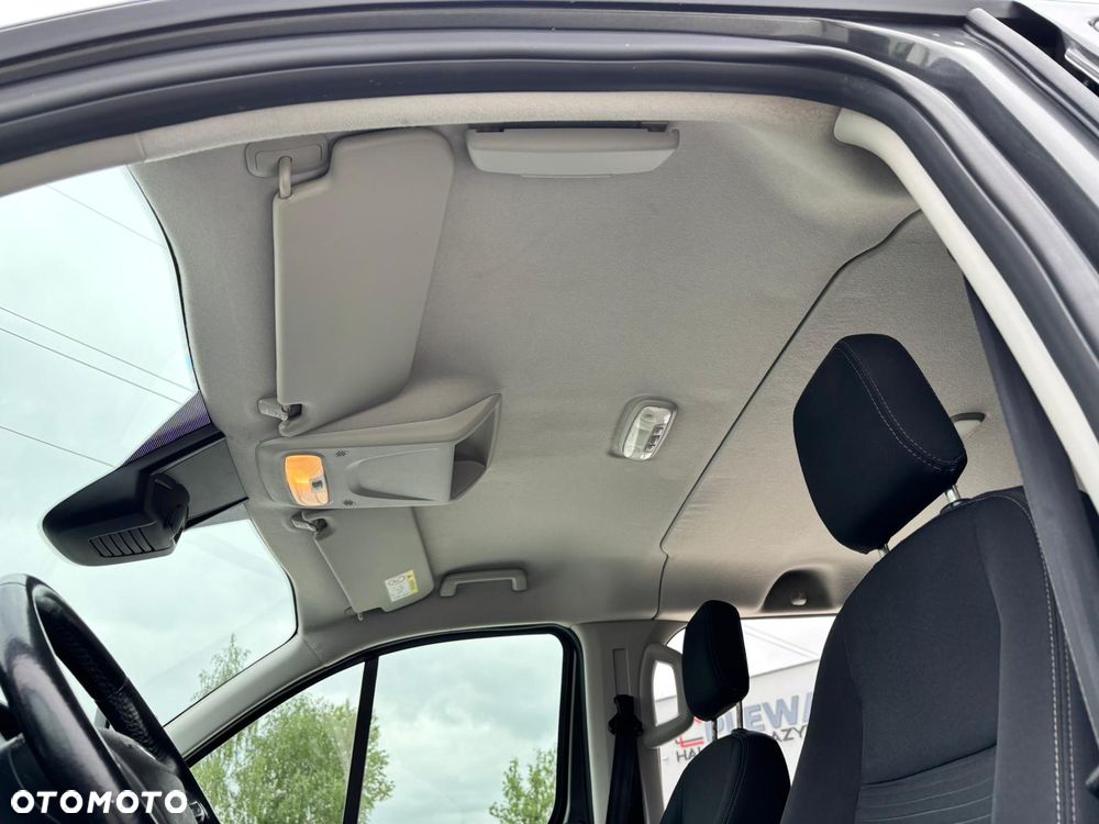 Ford Transit Custom 290 L2H1 Limited - 23