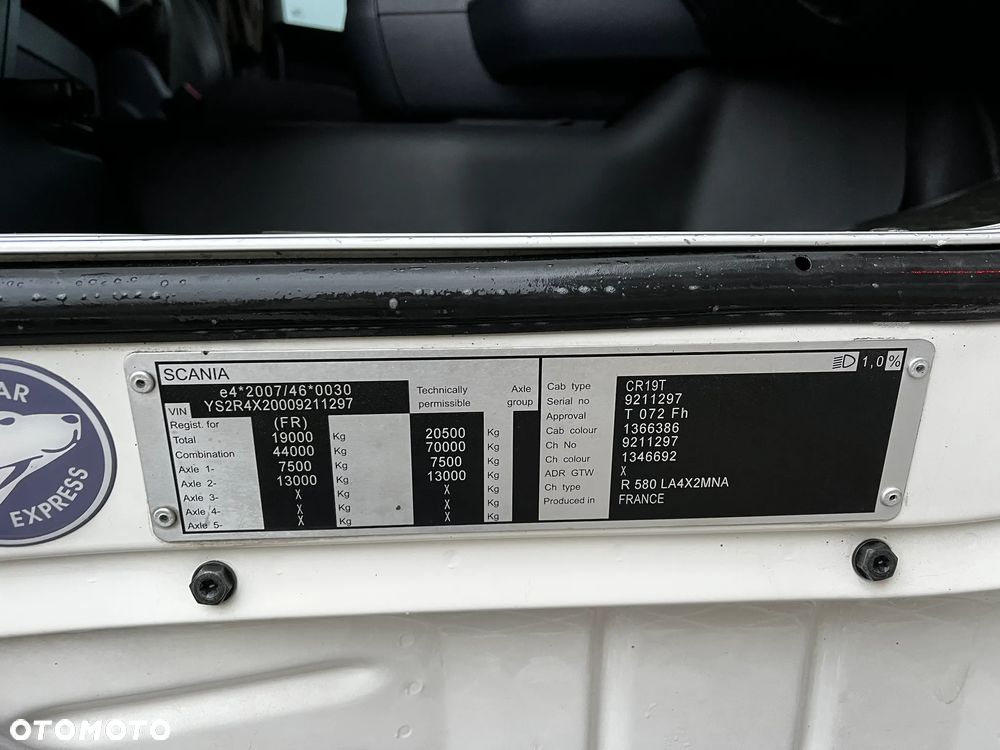 Scania R 580 V8 SPROWADZONA Z FRANCJI SERWISOWANA RETARDER DWA ZBIORNIKI FELGI ALUMINIOWE LODÓWKA - 18