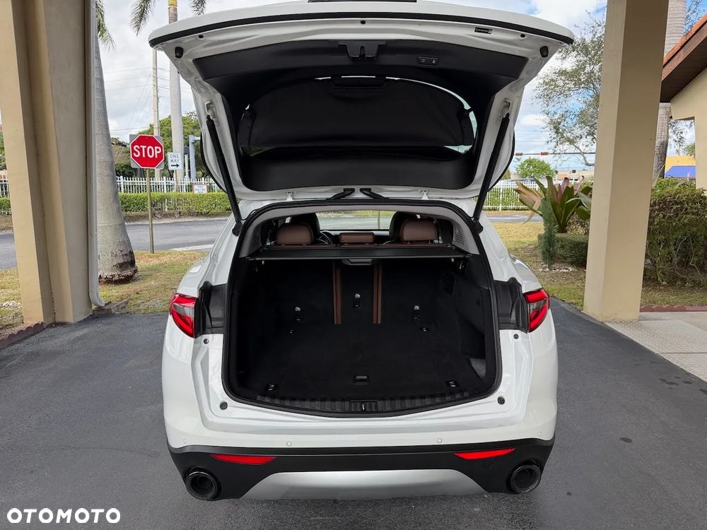 Alfa Romeo Stelvio 2.0 Turbo 16V AT8-Q4 Lusso Ti - 16