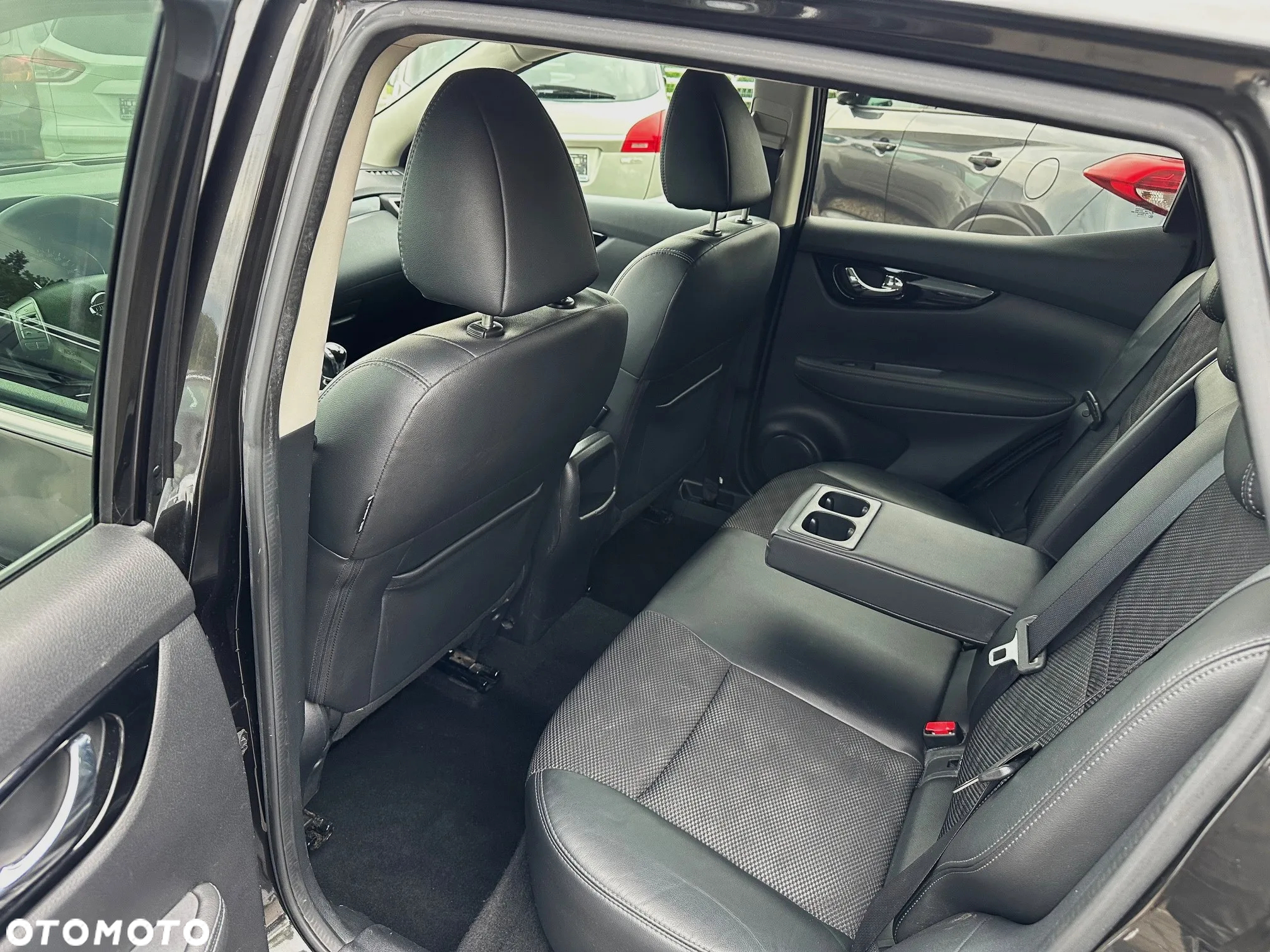 Nissan Qashqai 1.6 DIG-T Tekna+ - 9
